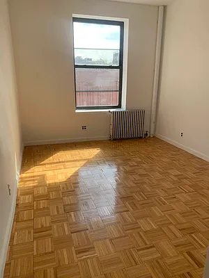 Rented by M.Grossman R.E. Management | media 1