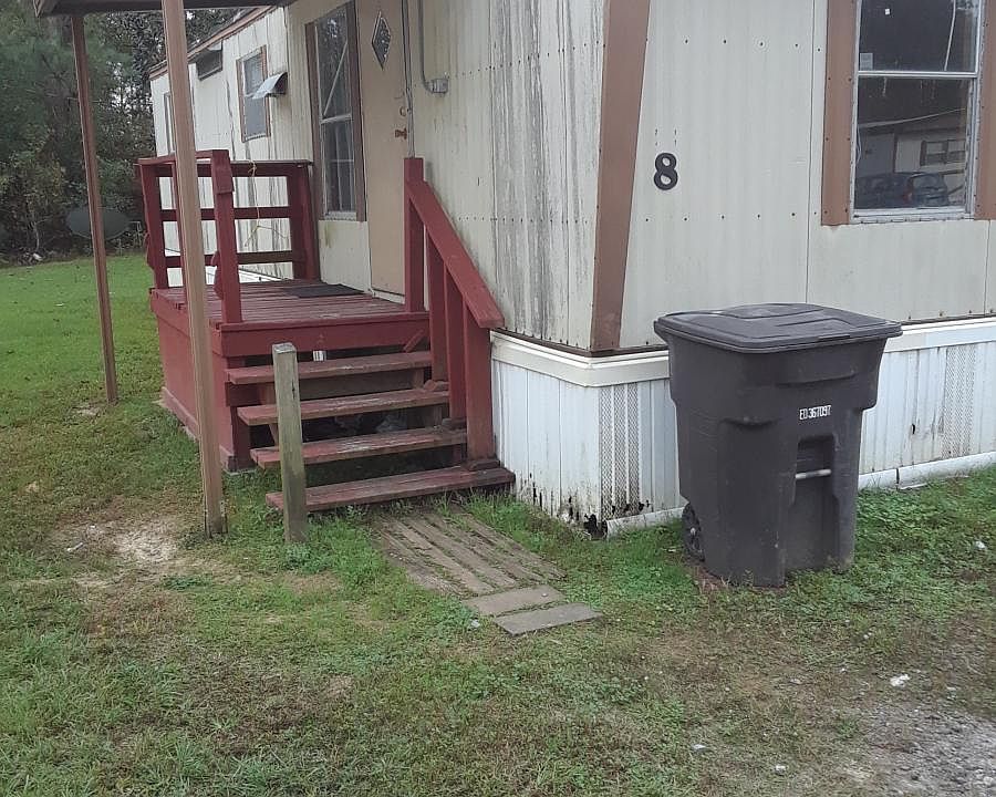 1st image of 1335 Concord St Trlr 8