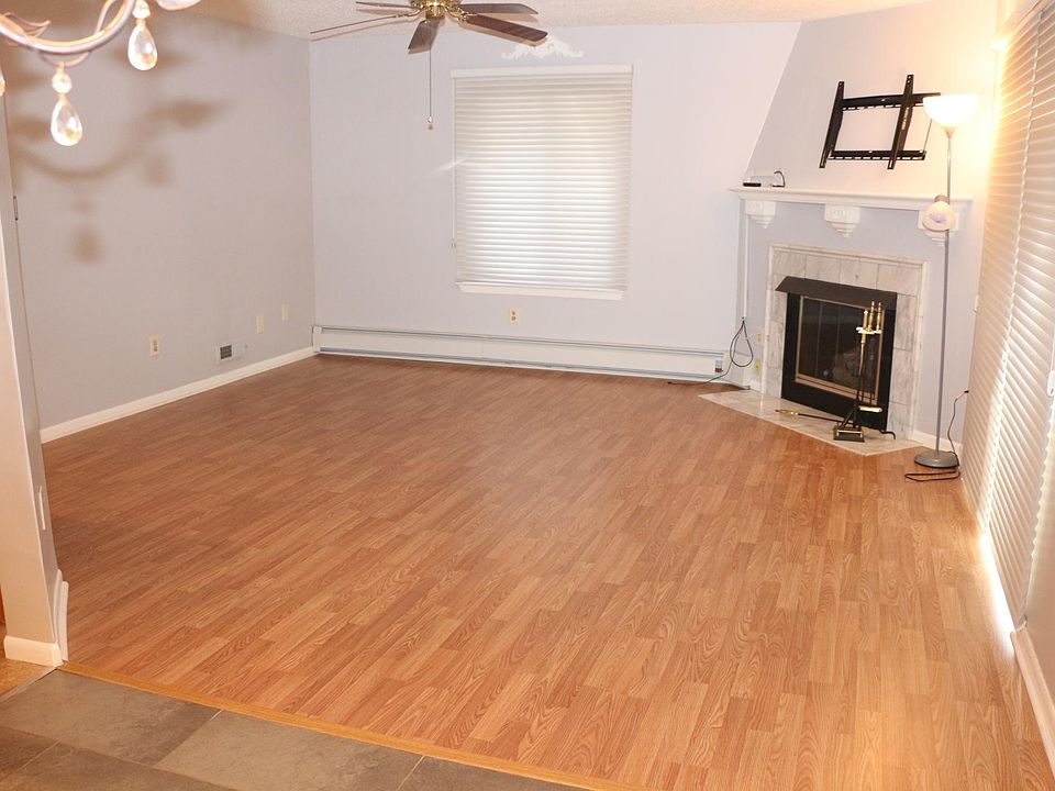 Living Room with Gas Fireplace