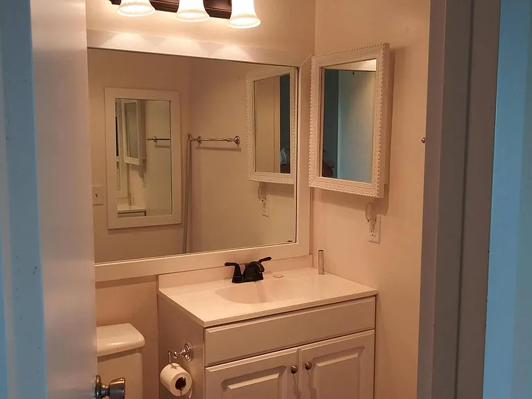 16 Dorset Dr #A — Photo 8