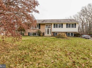 4321 Hugh Bennett Dr, Annandale, VA 22003