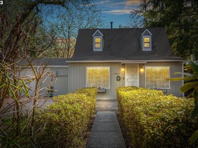 4052 SW Huber St, Portland, OR, 97219
