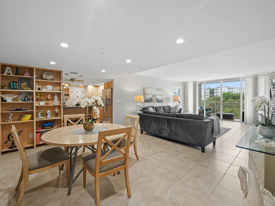 2860 S Ocean Blvd #316