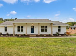 1909 McVitty Rd, Salem, VA 24153