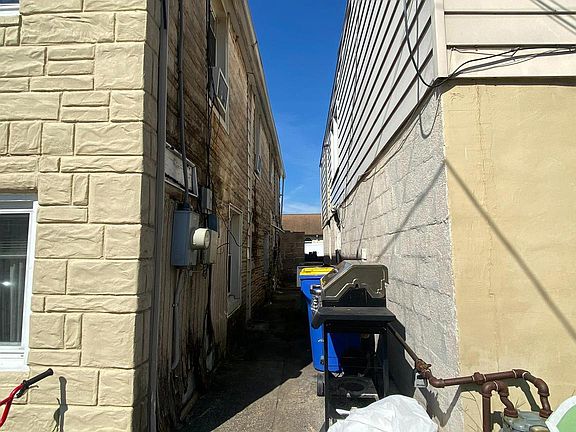 4th image of 343 & 351 S Lawrence St