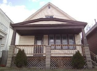 1030 S 35th St, Milwaukee, WI 53215