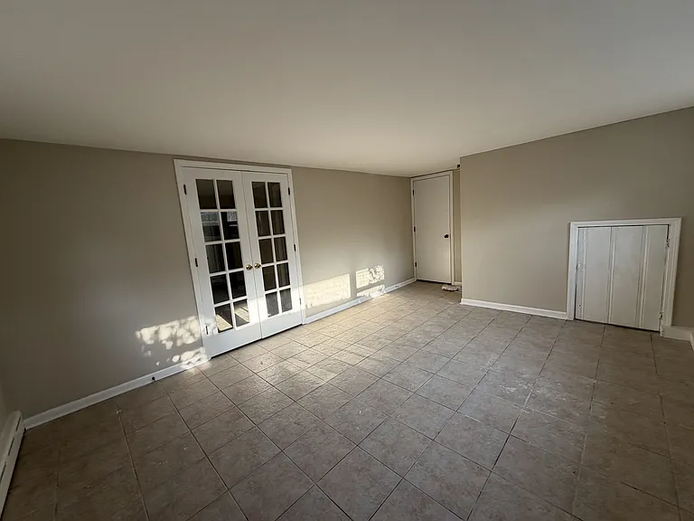 6123 N Meade Ave #G — Photo 3