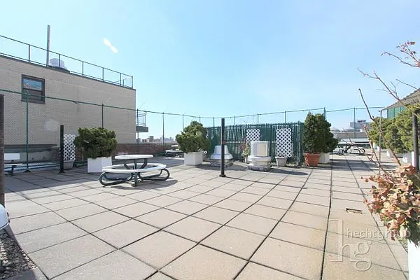 Rented by Hecht Group | media 41