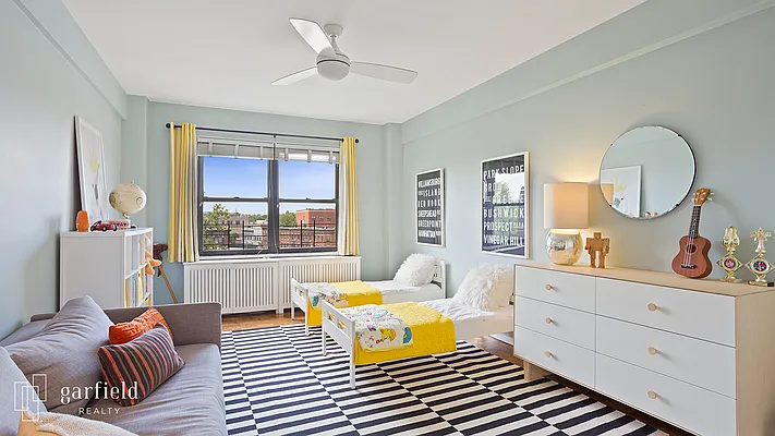 Sold by Garfield Realty  | media 15