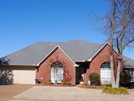 1st image of 352 Black Wolf Dr