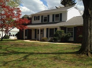 933 Queens Dr, Yardley, PA