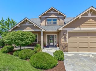 125 Willow Springs Dr, Talent, OR 97540