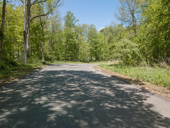 9 Pleasant Hill Lane