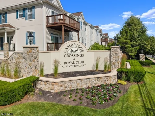 177 Winchester Ct, Clifton City, NJ 07013