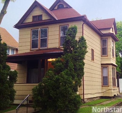 1st image of 71 Manitoba Ave