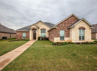1032 Princess Diana Dr, Mc Gregor, TX 76657