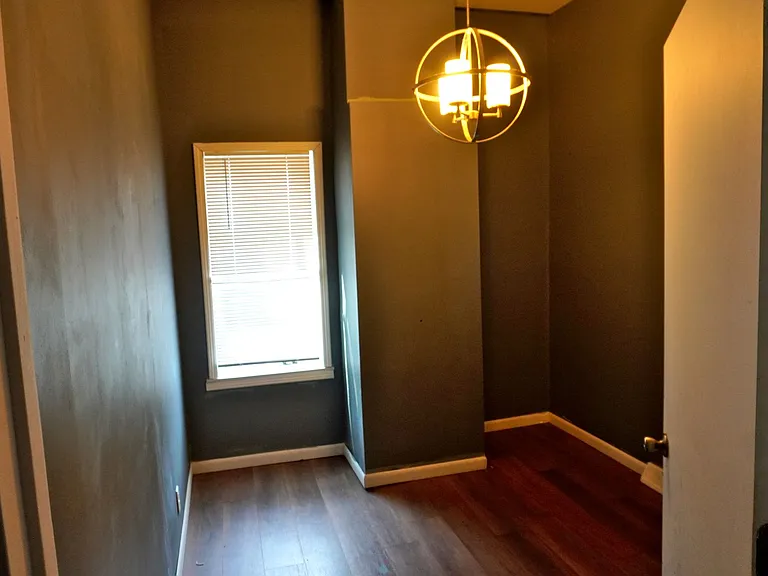 430 Case Ave E — Photo 1