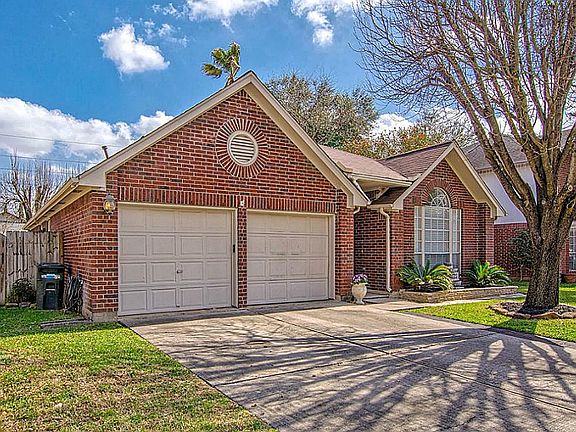 3rd image of 12114 Winter Brook Dr