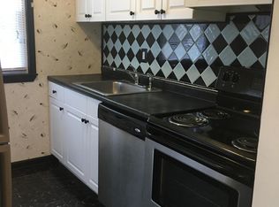 6 River Edge Dr, Brick, NJ 08724