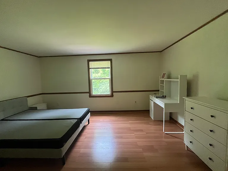 Upper level bedroom