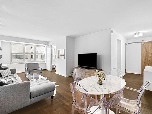 5th image of 205 3rd Ave APT 12U