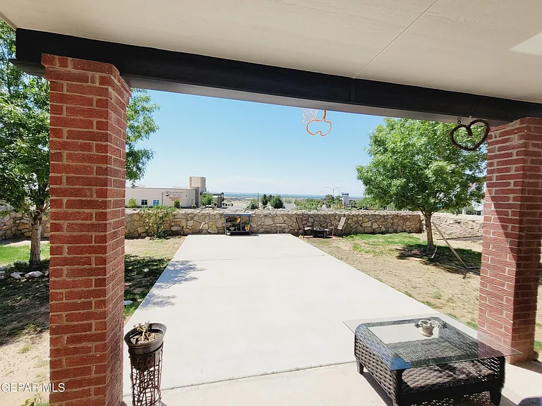 7401 Plaza Taurina Dr — Photo 23