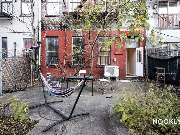 3rd image of 166 Throop Ave APT 1B