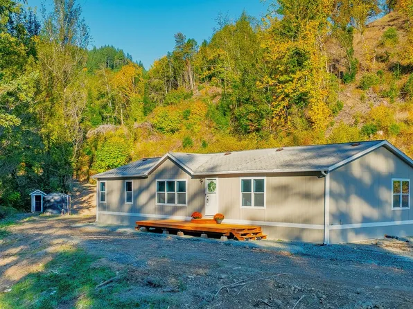 20191 Highway 42, Myrtle Point, OR 97458