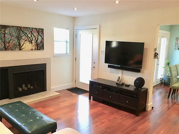 2nd image of 1101 Shoal Creek Blvd APT 2