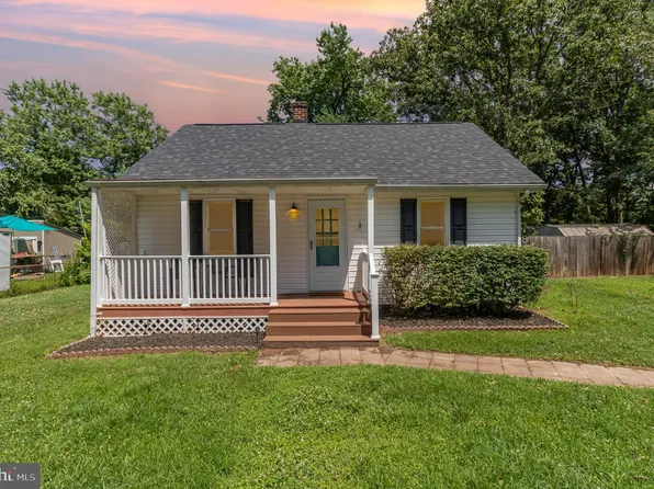2312 Oak St, Fredericksburg, VA 22401