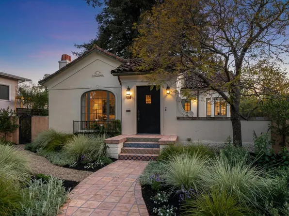 957 University Dr, Menlo Park, CA 94025