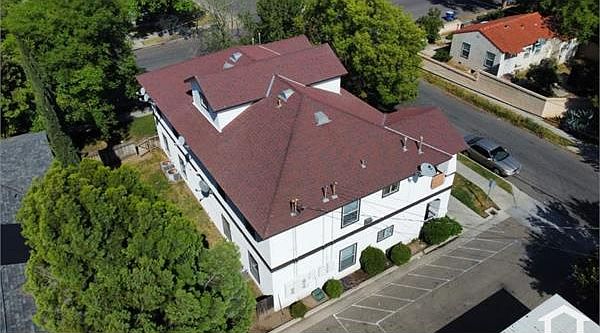 Building Photo 3