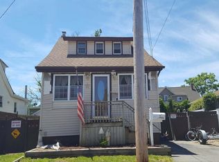 3040 Morrow Rd, Oceanside, NY 11572