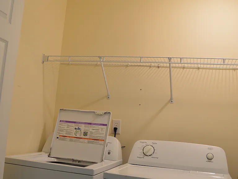 546 Candida Dr — Photo 11