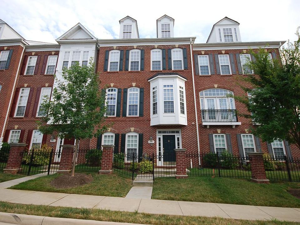 1st image of 10547 School St