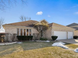 1215 W Alec St, Arlington Heights, IL 60004