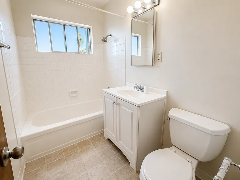 4780 Wilson Ave #8 — Photo 7