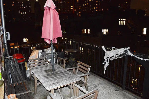 Rented by OvCo Realty | media 37