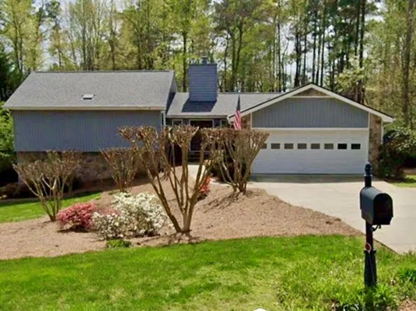 3025 Ascot Ln, Roswell, GA 30076