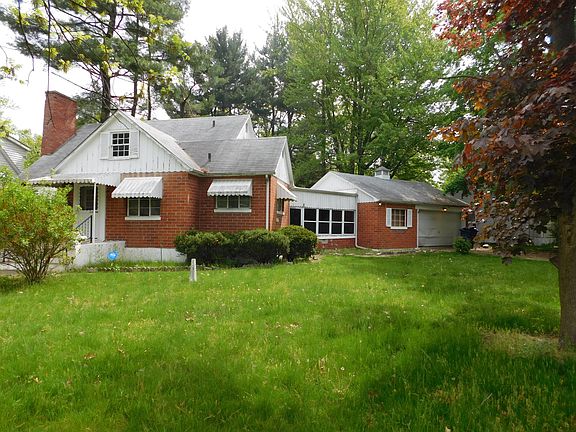 2nd image of 1547 Ogden Ave