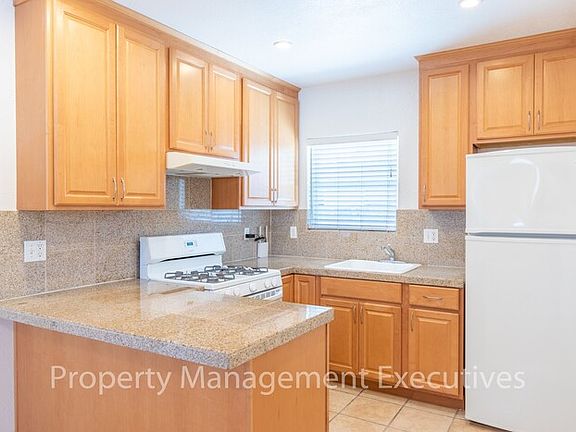 4th image of 4434 40th St #4434