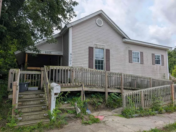 9305 W Arch St, Yorktown, IN 47396