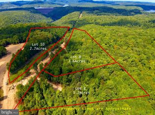 8 Creekside Rd, Mount Nebo, WV 26679