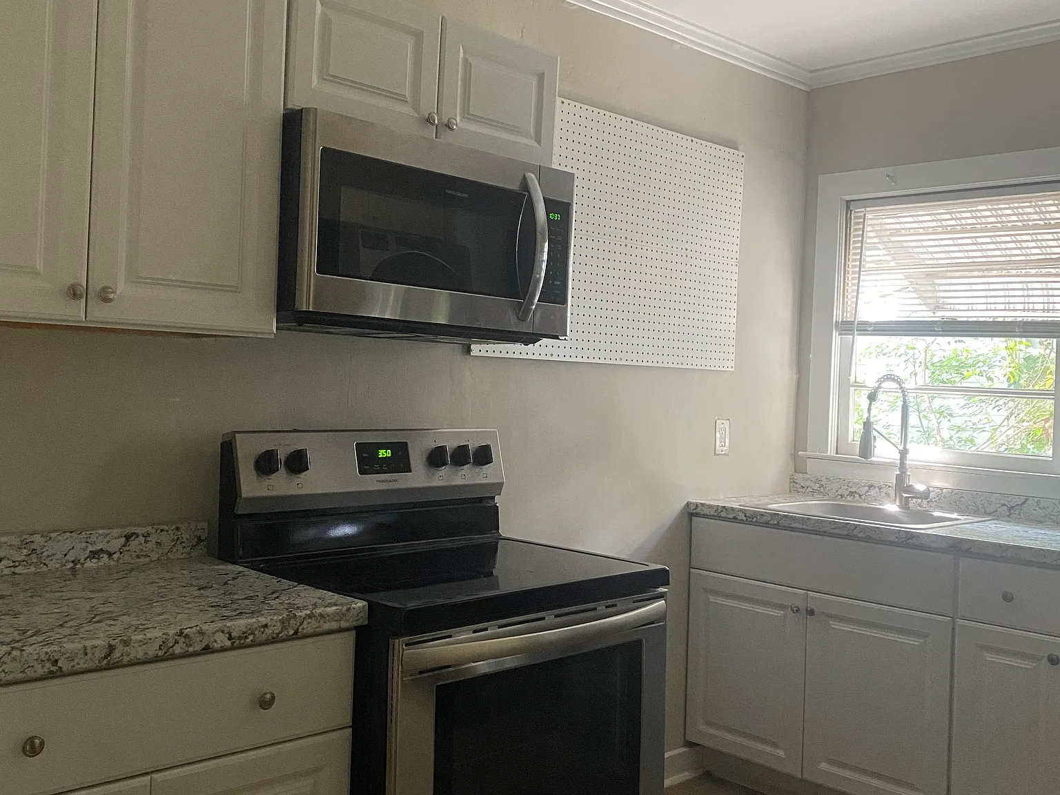 2 bed, 800 sqft, $1,700 — Photo 4