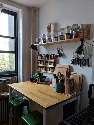 Rented by Realty Collective | media 20