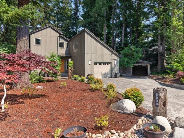 8830 Clarkson Ave, Comox Valley, BC V9J 1A7