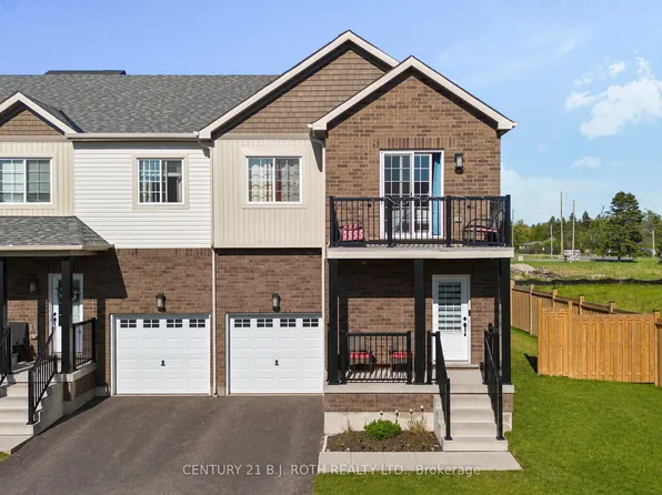 21 Brown Bear St, Barrie, ON L9J 0H7