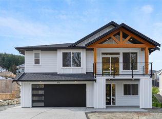 824 Russell Rd, Ladysmith, BC V9G1W3