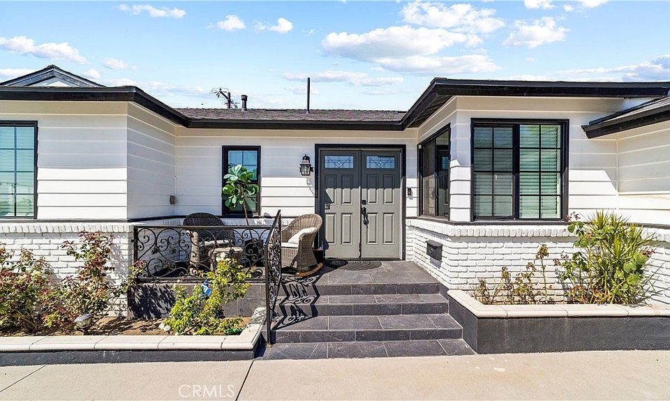 1st image of 515 Sycamore Ave