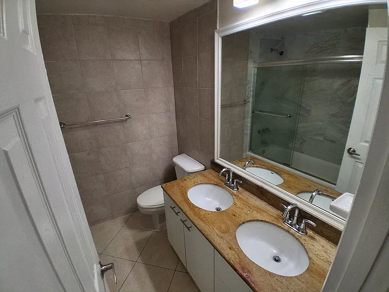 6709 N Kendall Dr #228 — Photo 27